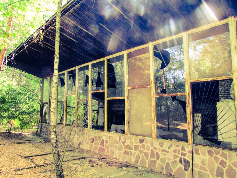 Kafe Pripyat fra bryggesiden.