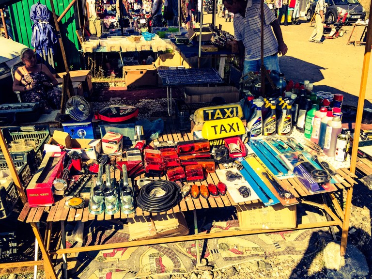 Et brukt drosjeskilt kan kanskje komme godt med.