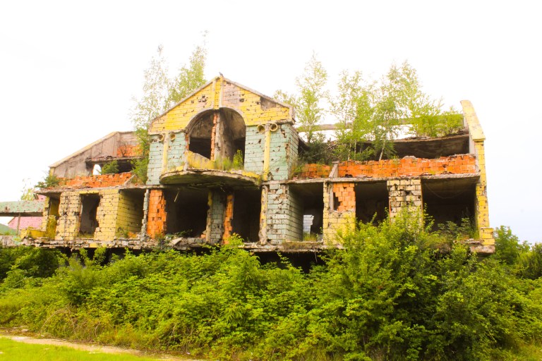 0FDFDCBB-5A98-443A-AF45-A9E068BBFADE