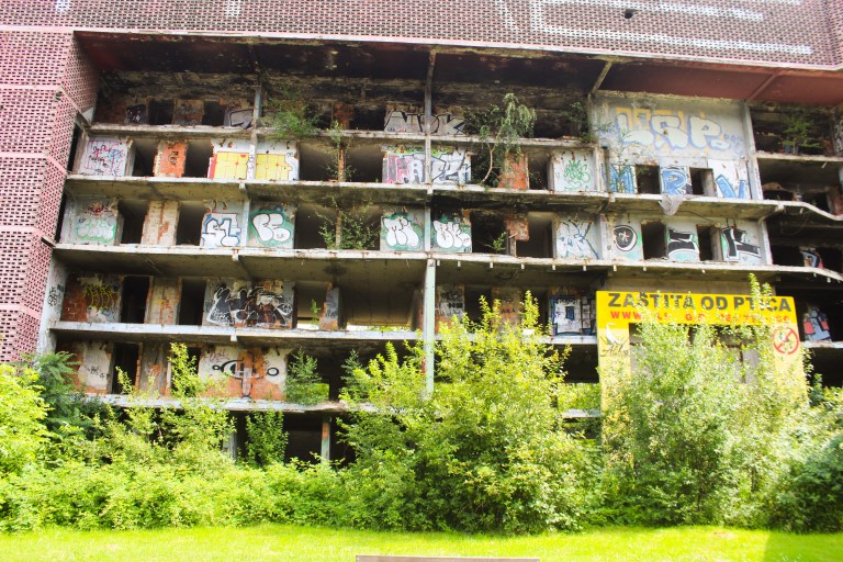 60D14390-565D-421C-B468-2DE3F98947F6