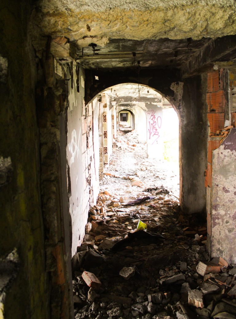 8048631E-319F-46C2-88C7-5B9F43F98174